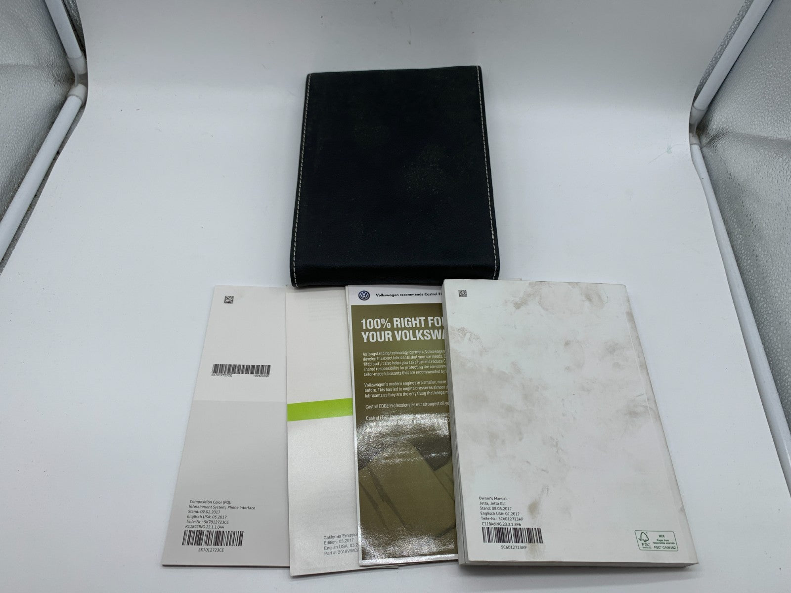 2018 Volkswagen Jetta Owners Manual Set with Case OEM D02B15032