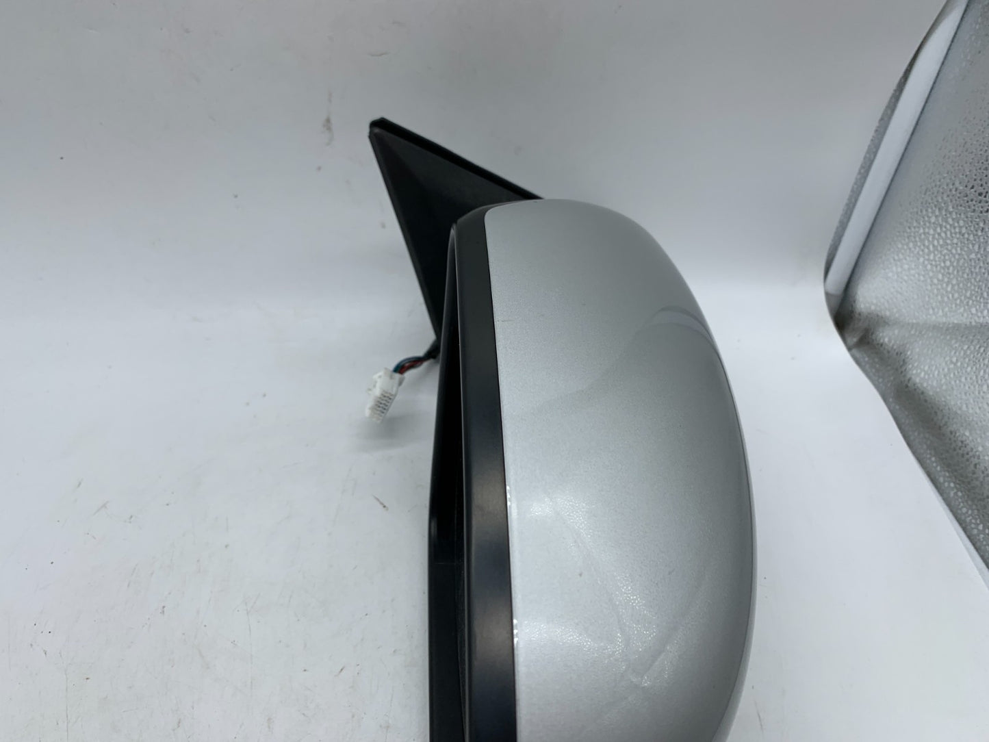 2016-2020 Nissan Rogue Passenger Side View Power Door Mirror Silve OEM B03B28004
