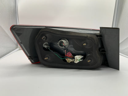 2006-2008 Hyundai Sonata Passenger Side Tail Light Taillight OEM B04B28021
