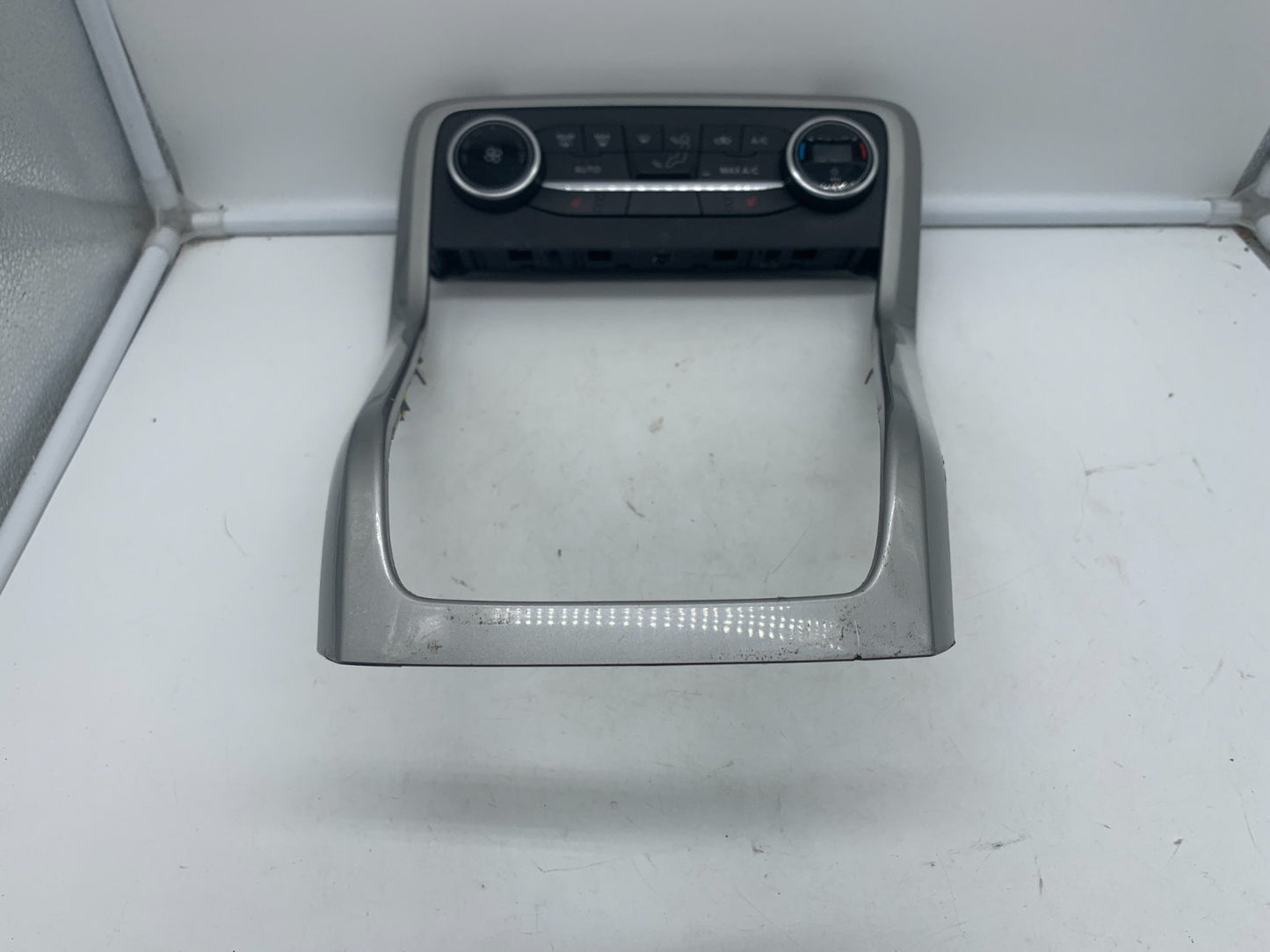 2018-2020 Ford Ecosport AC Heater Climate Control Unit with Dash Bezel OEM