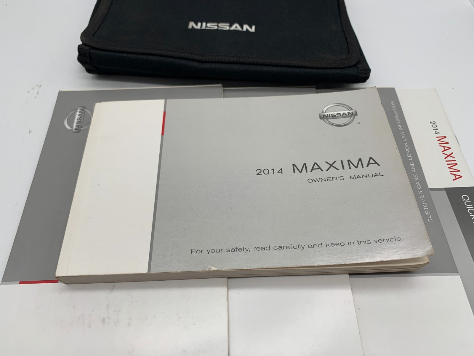 2014 Nissan Maxima Owners Manual Set with Case OEM D01B19014