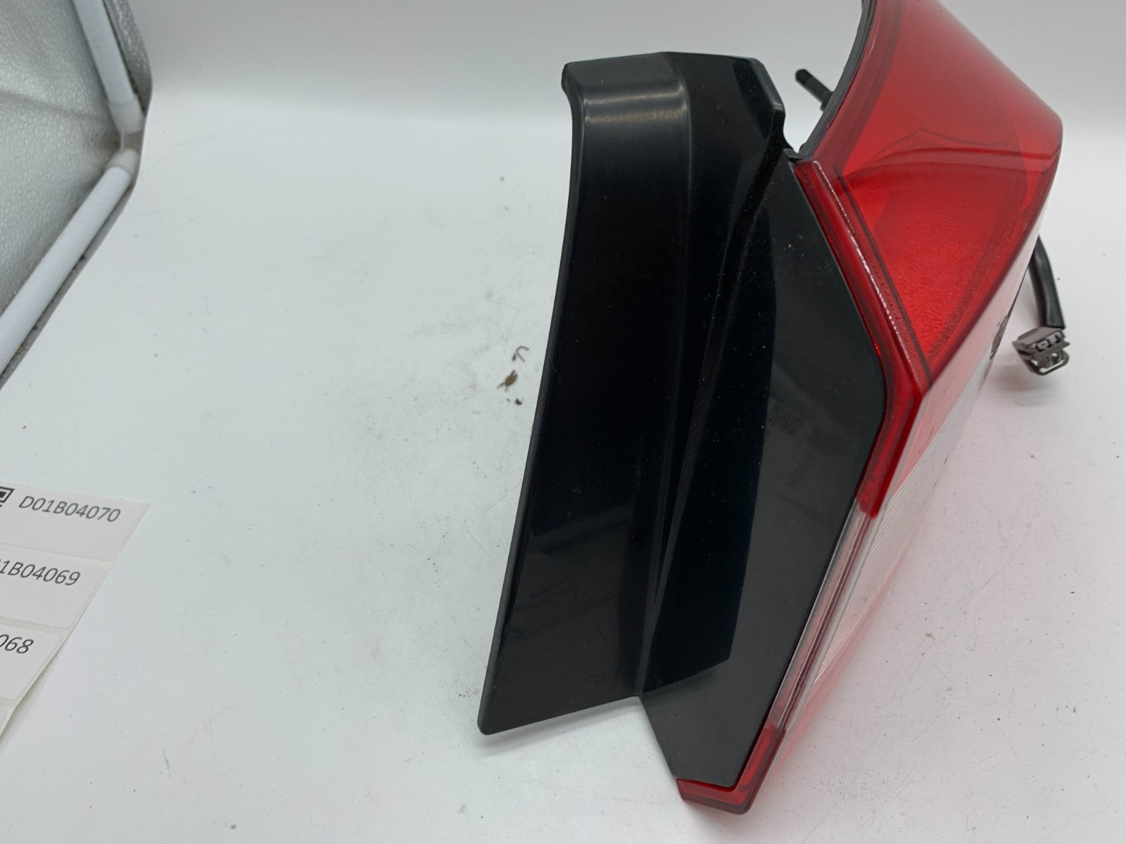 2017-2019 Chevrolet Cruze Passenger Side Tail Light Taillight OEM D01B04066
