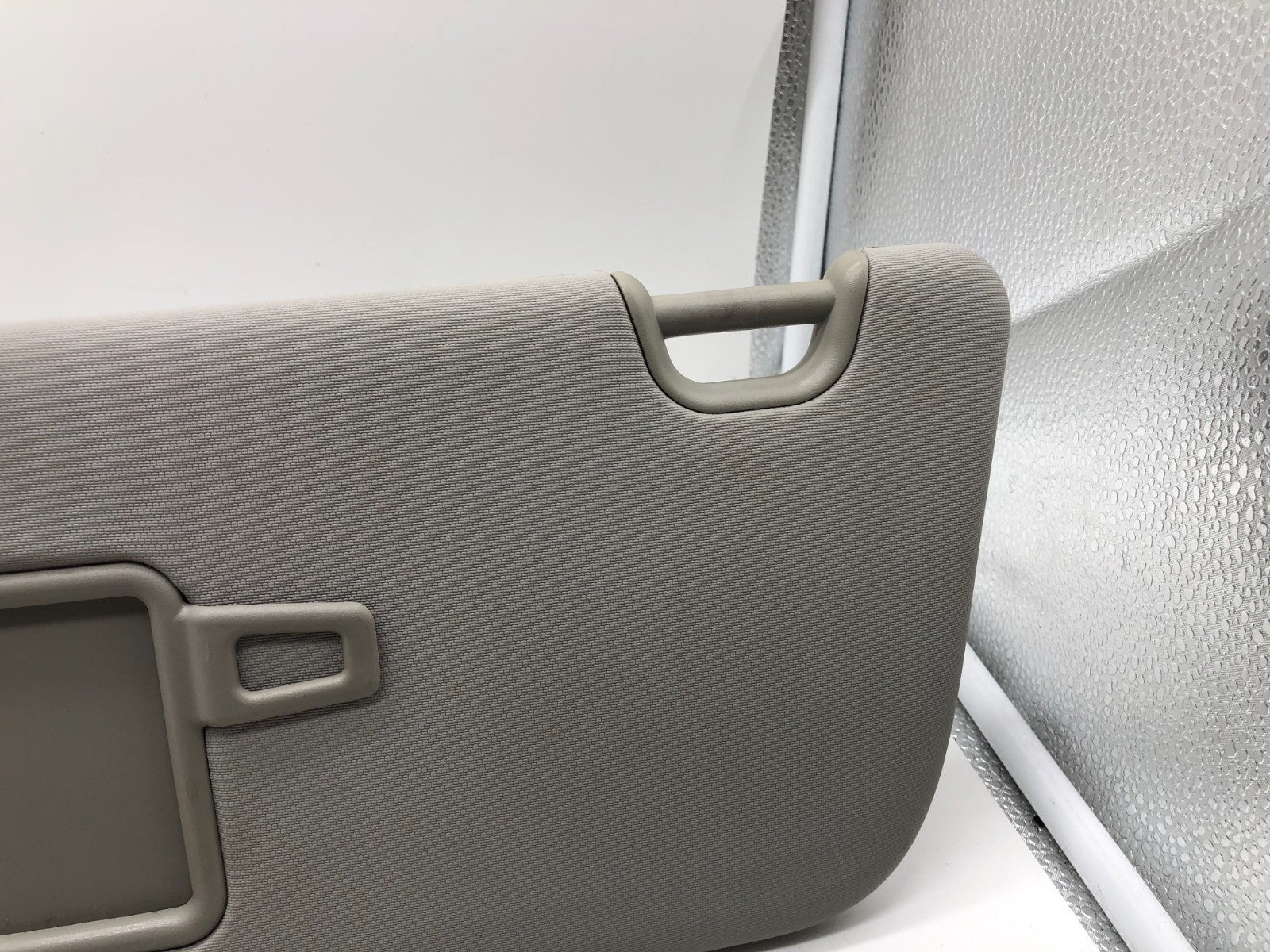 2014-2019 Kia Soul Driver Sun Visor Illuminated Gray OEM C03B46004