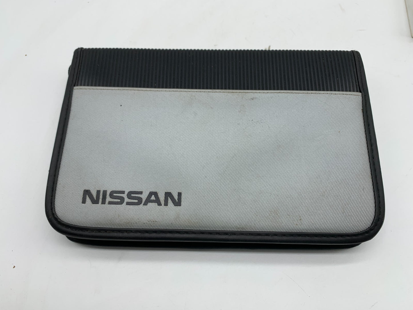 2004 Nissan Maxima Owners Manual Set with Case OEM C03B32010