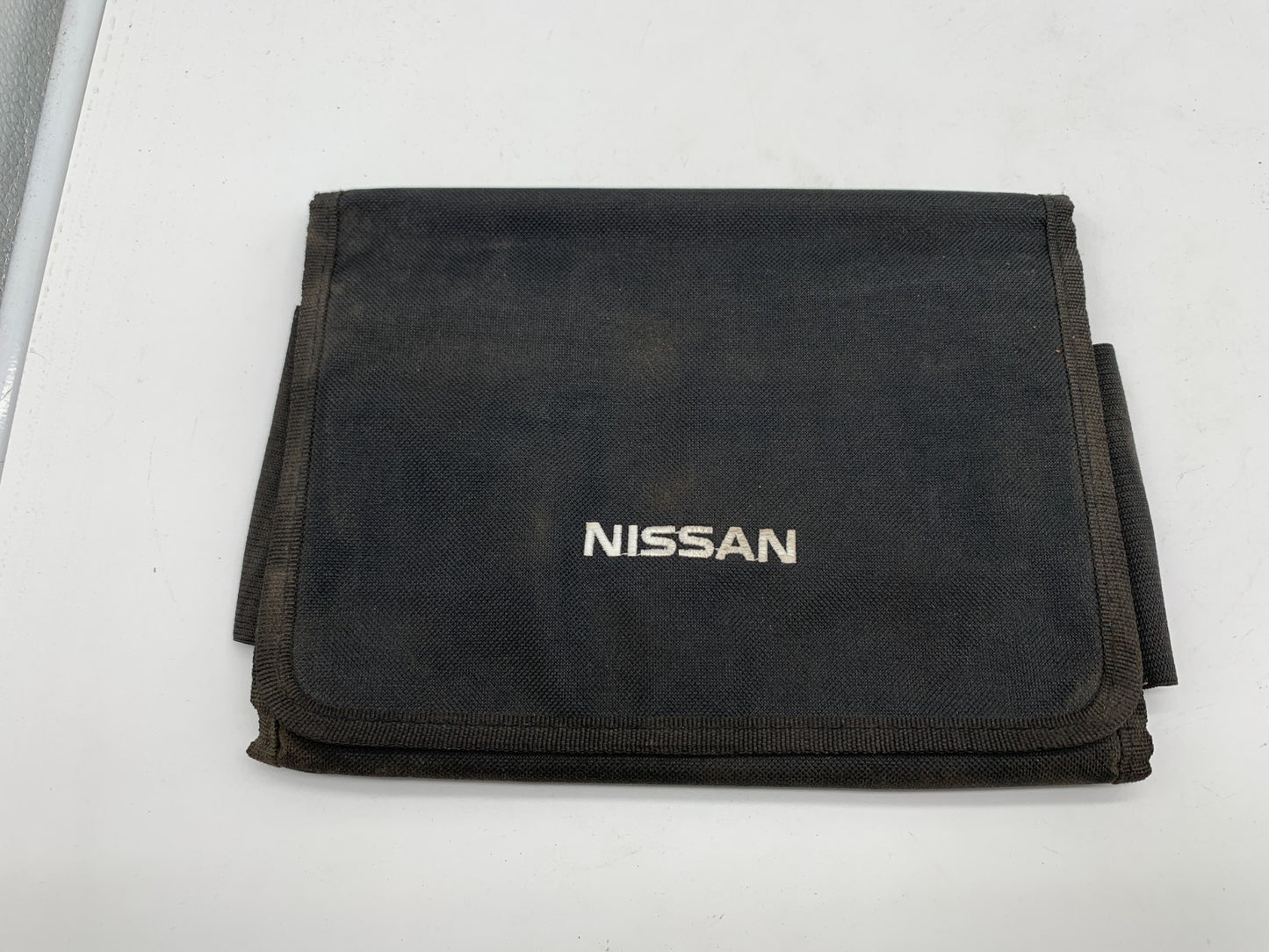 2014 Nissan Versa Sedan Owners Manual Set with Case OEM R01B04009