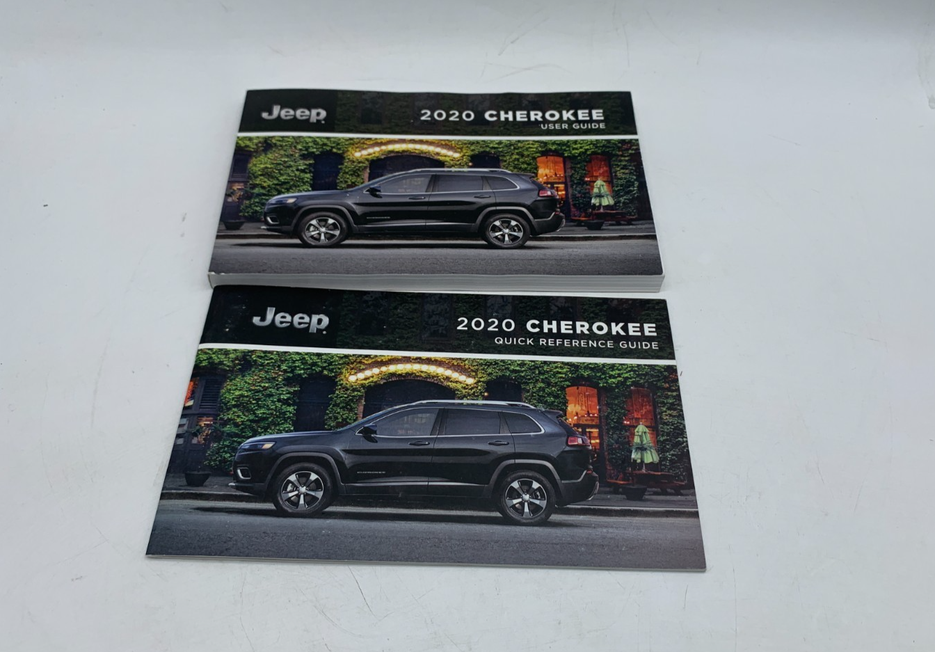2020 Jeep Cherokee Owners Manual Set OEM D03B67012