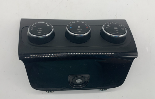 2011-2014 Chrysler 200 AC Heater Climate Control Unit OEM B02B24007