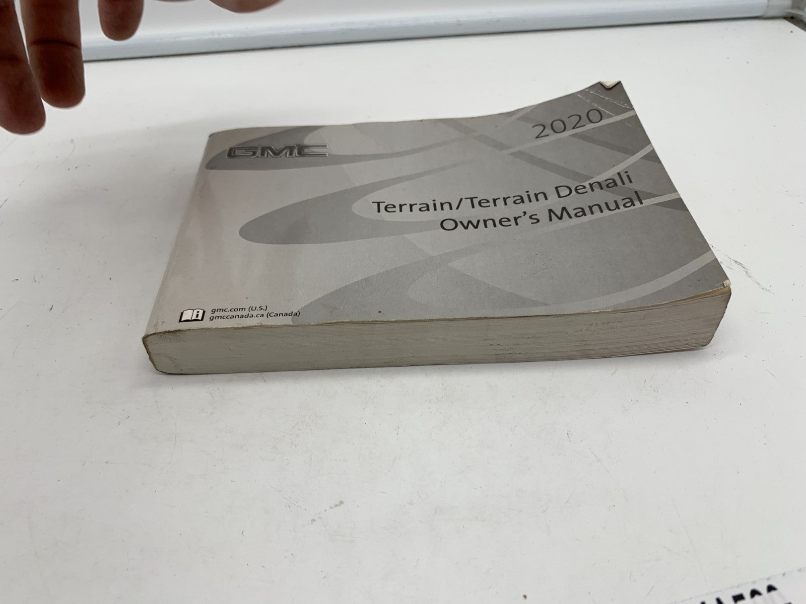 2020 GMC Terrain Terrain Denali Owners Manual OEM D01B60017