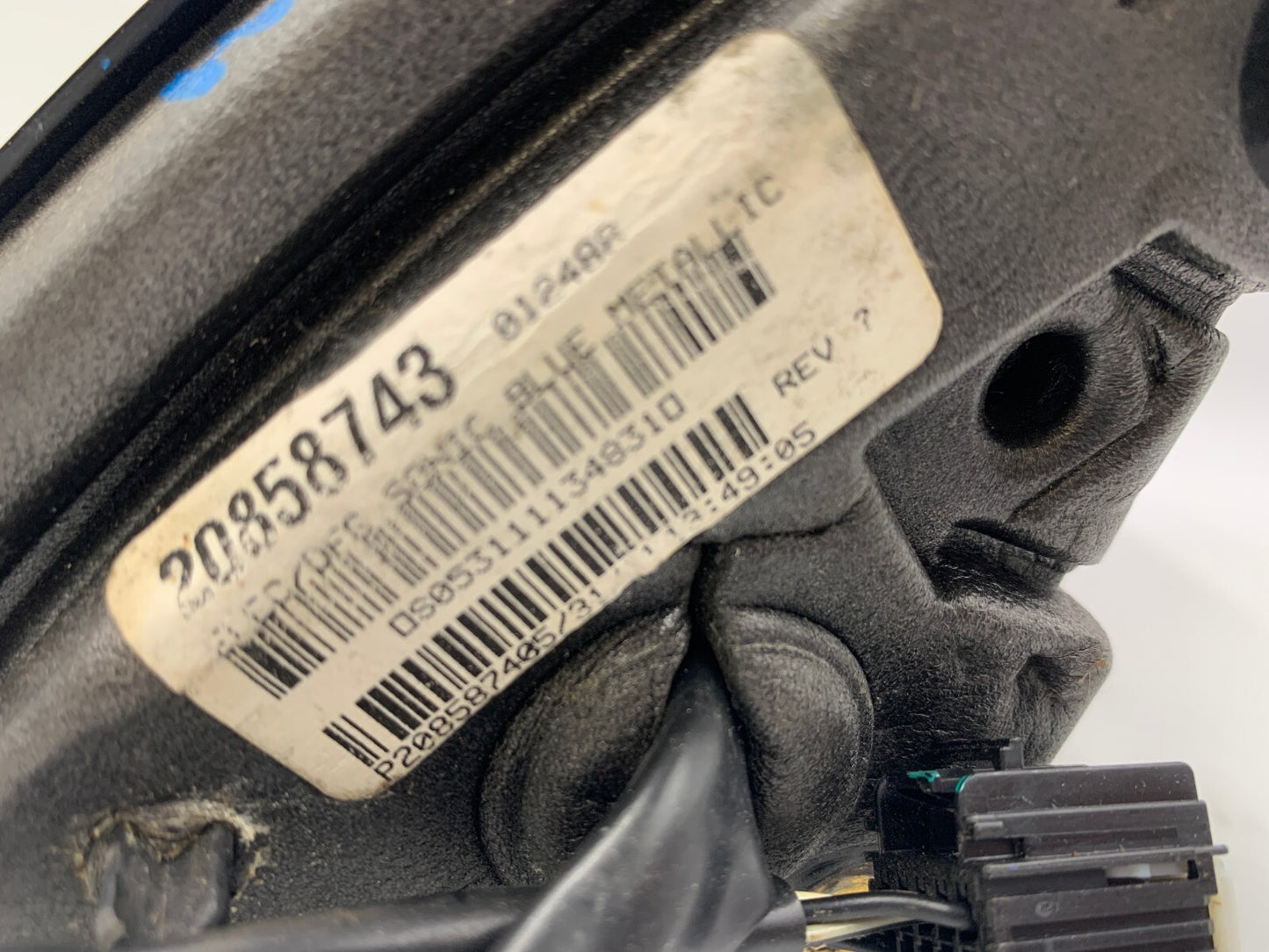 2010-2011 Chevrolet Equinox Passenger Side Power Door Mirror Blue OEM D04B67004