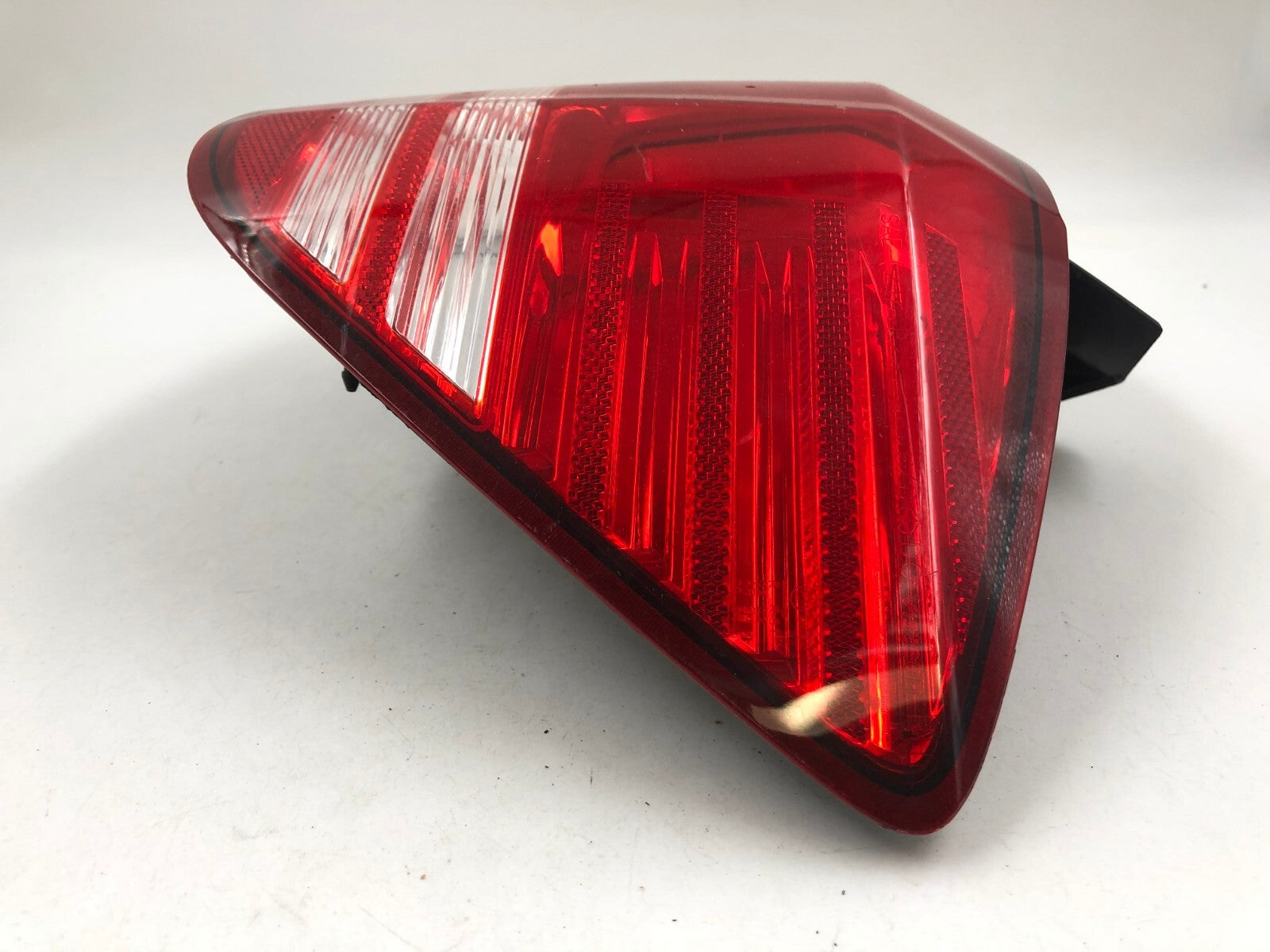 2009-2011 Dodge Journey Passenger Side Tail Light Taillight OEM D02B21021