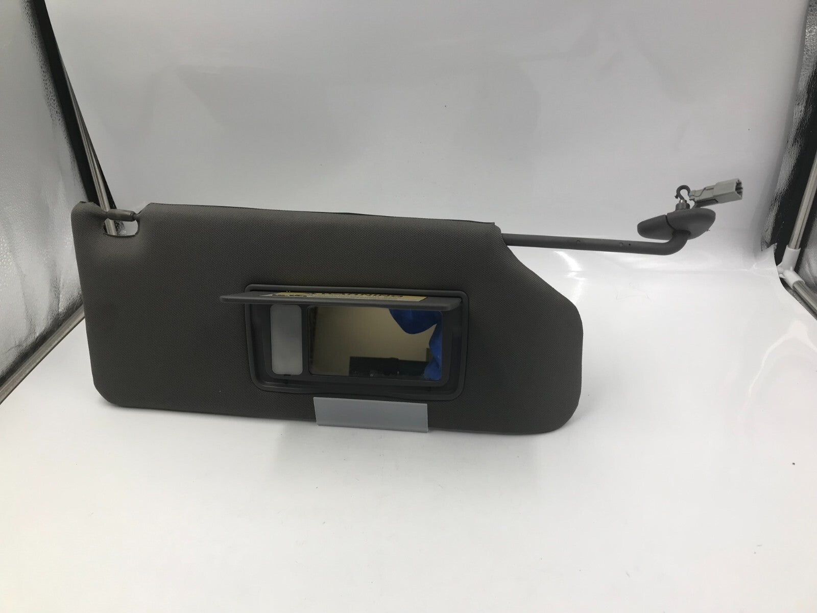 2006-2010 Honda Odyssey Passenger Sun Visor Gray Illuminated OEM A03B31035