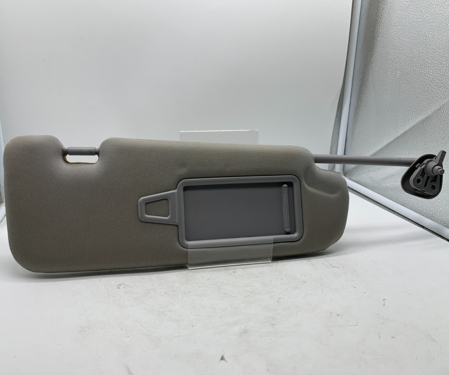 2011-2015 Hyundai Sonata Passenger Sun Visor Sunvisor Gray Illuminated B04B56010