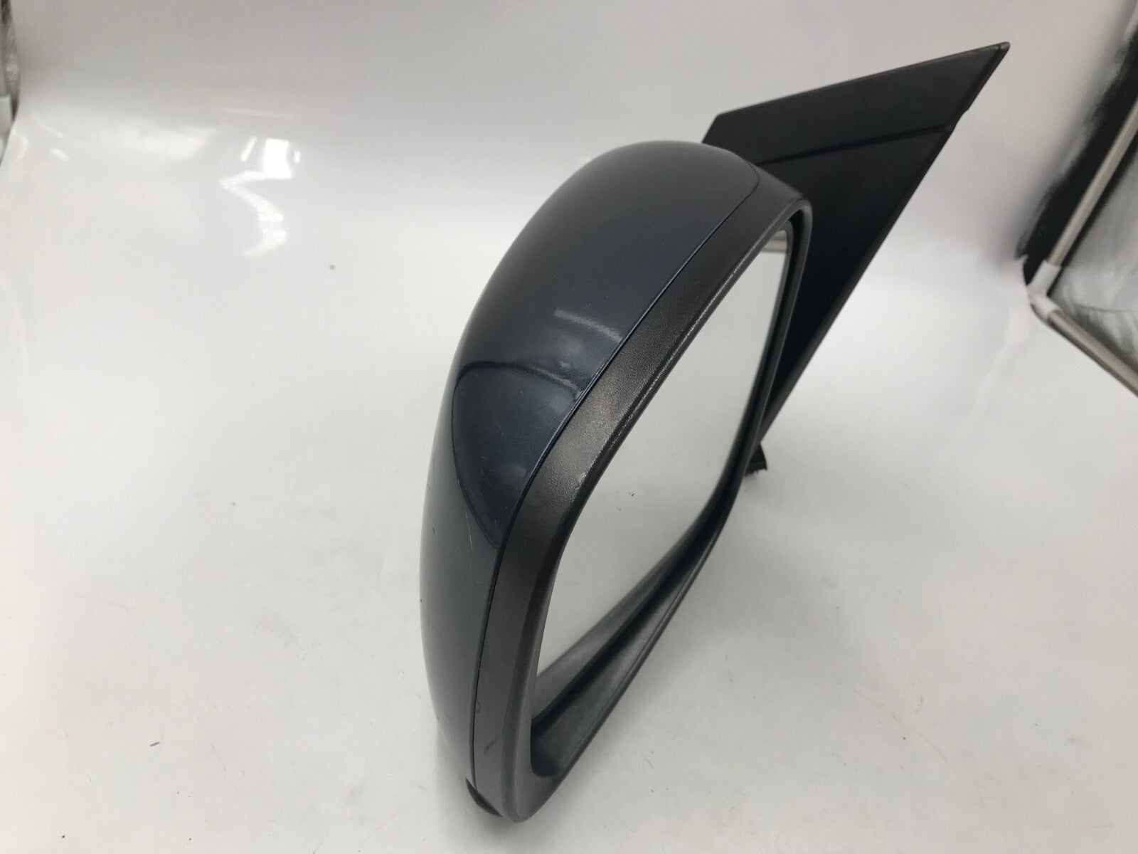 2008-2010 Chrysler Town & Country Driver Side Power Door Mirror Gray B02B28005
