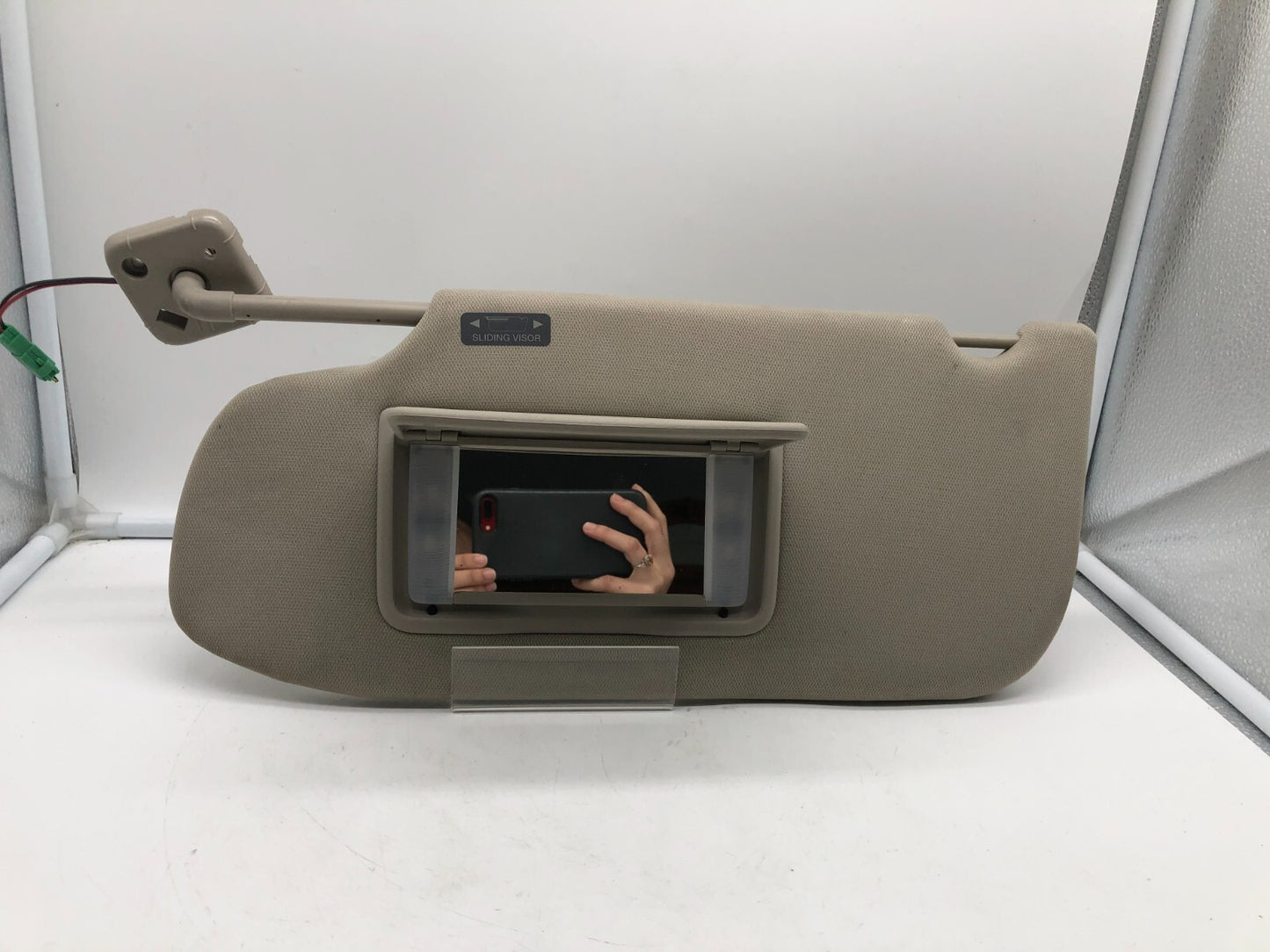 2010-2012 Ford Taurus Driver Sun Visor Gray Illuminated OEM B02B50027