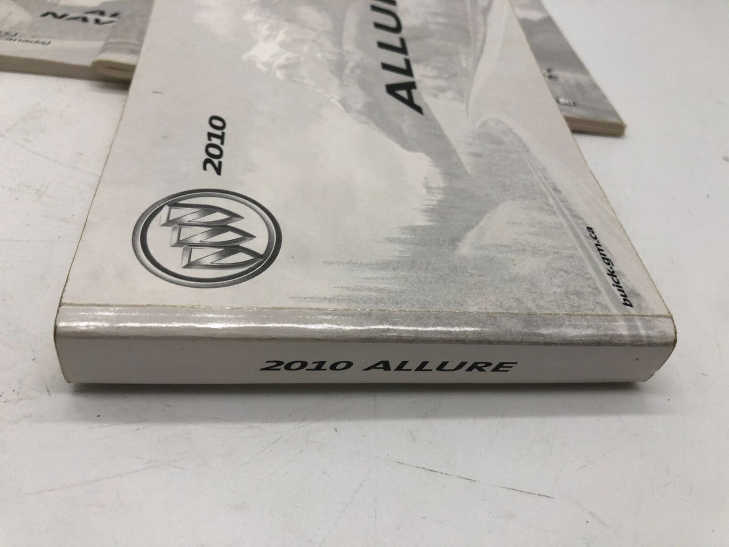 2010 Buick Allure Owners Manual Set OEM D02B62010