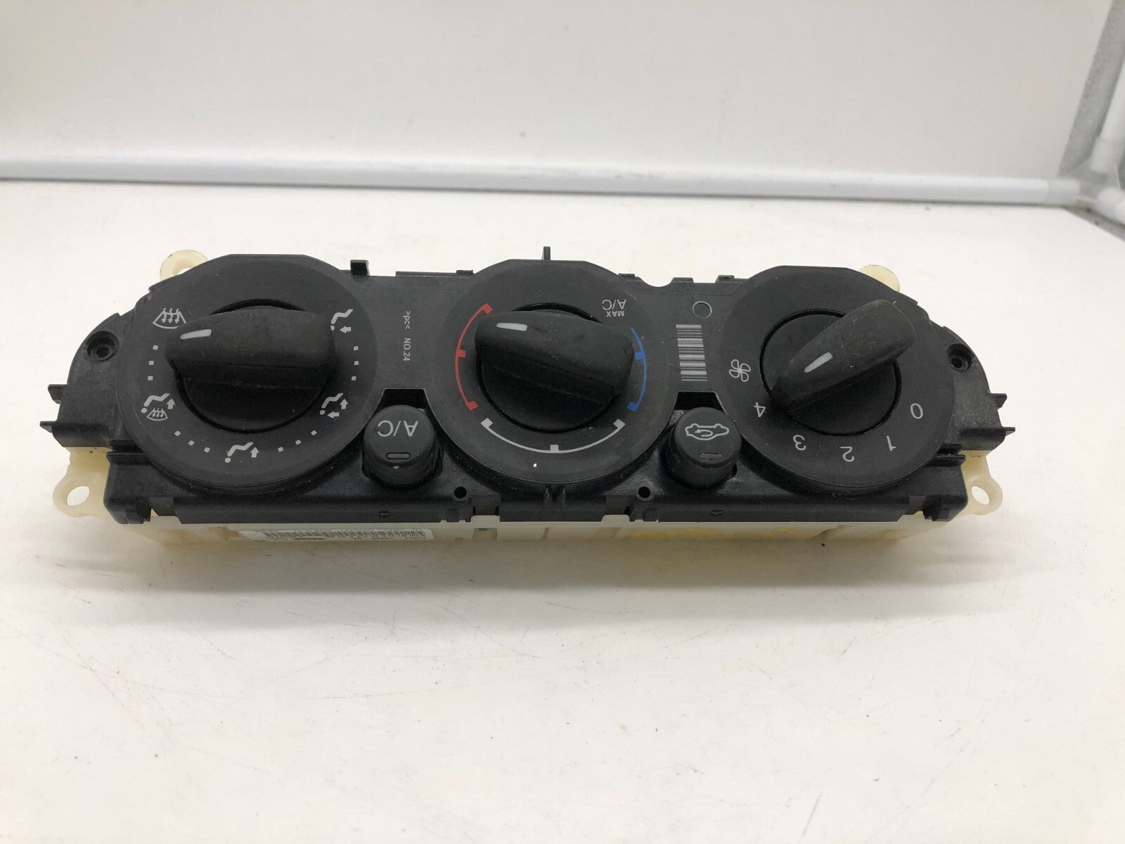 2013-2014 Ford Focus AC Heater Climate Control Unit OEM C03B45061