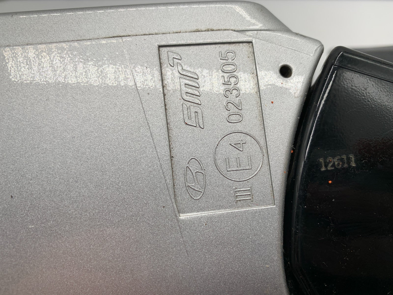 2012-2013 Hyundai Azera Driver Side View Power Door Mirror Silver OEM B04B23026