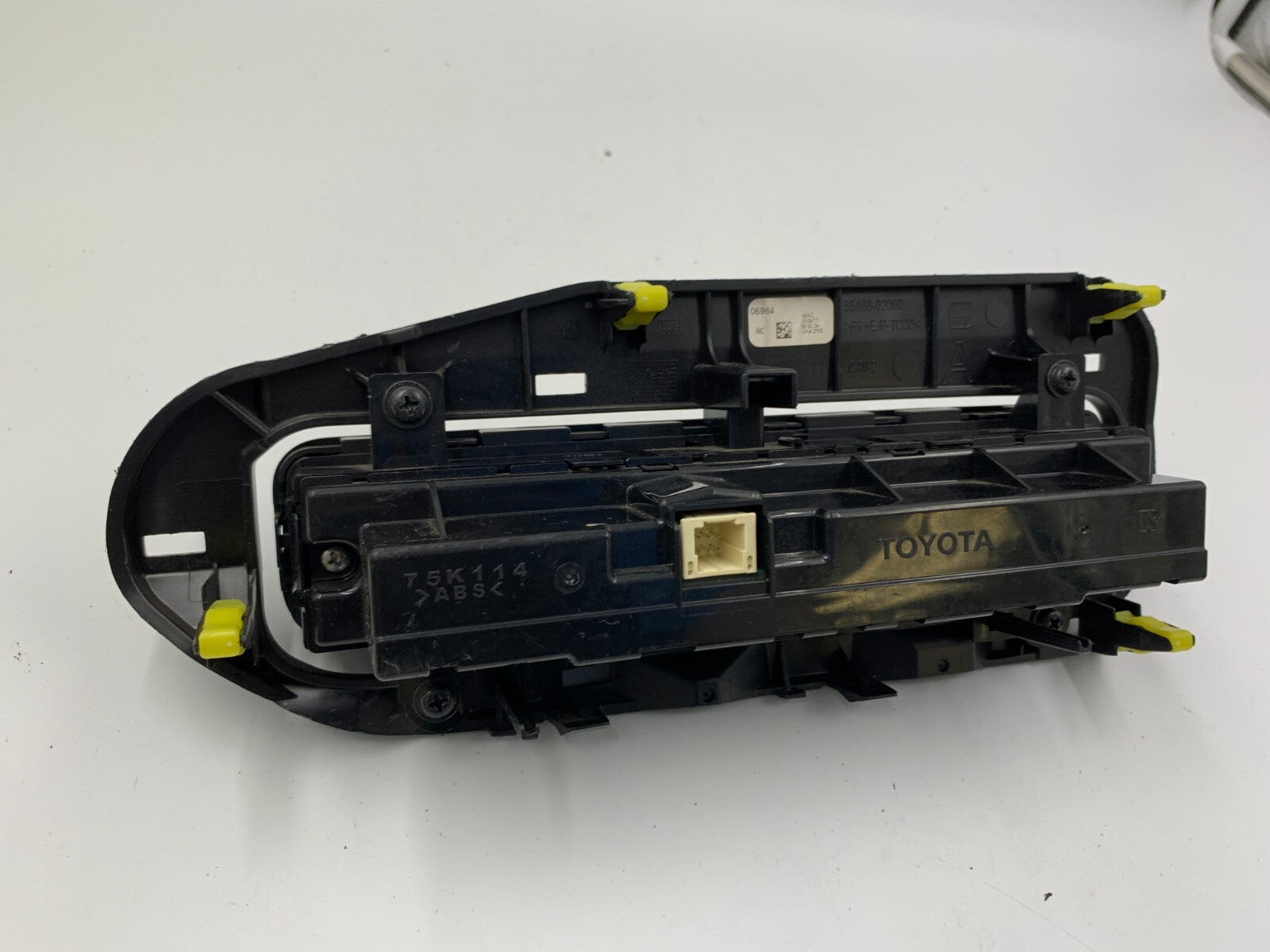 2017-2019 Toyota Corolla AC Heater Climate Control Unit OEM C01B31006
