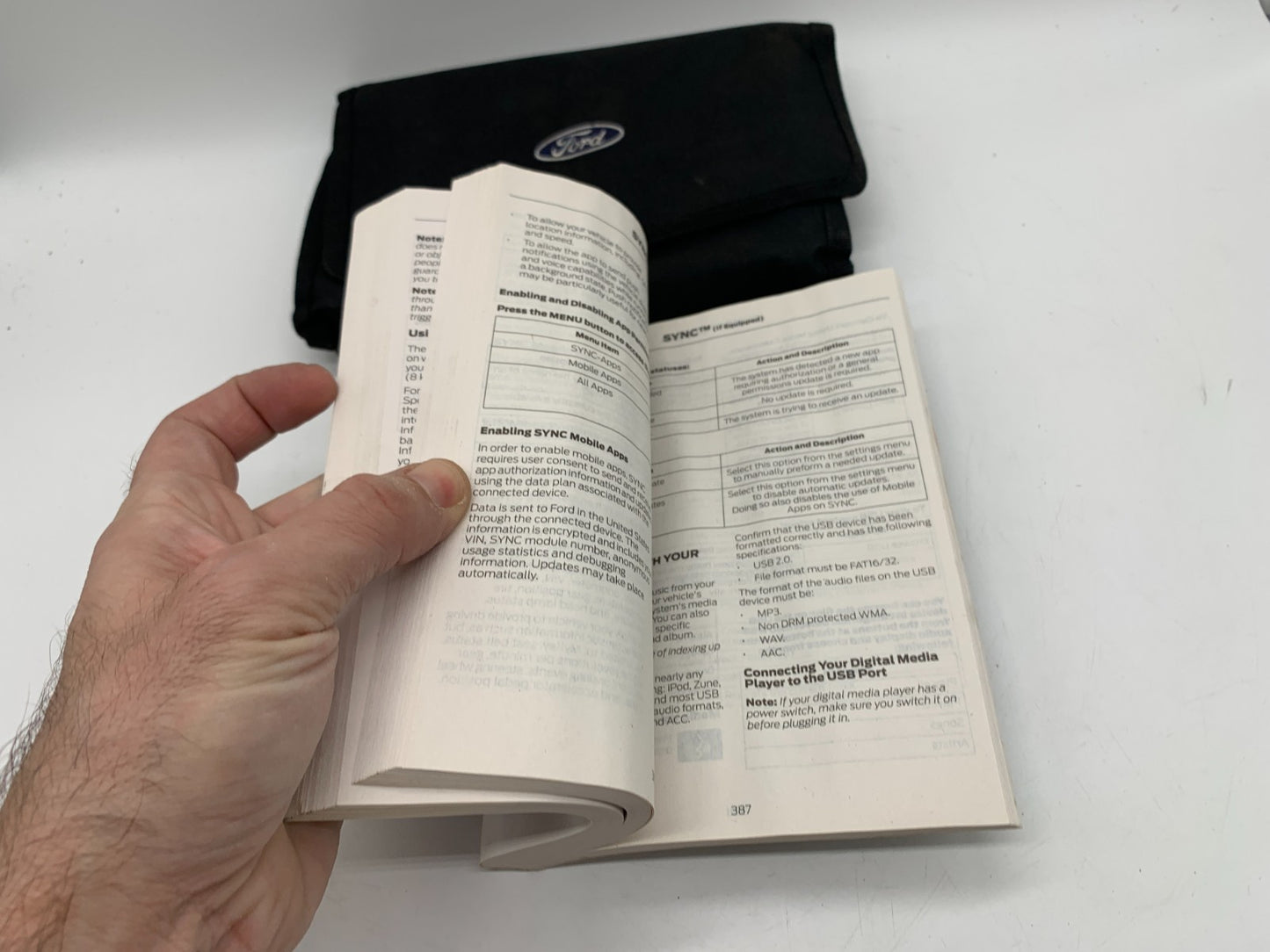 2017 Ford Explorer Owners Manual Set with Case OEM D01B11006