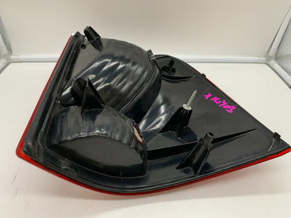 2002-2005 Ford Explorer Driver Side Tail Light Taillight OEM E03B46038