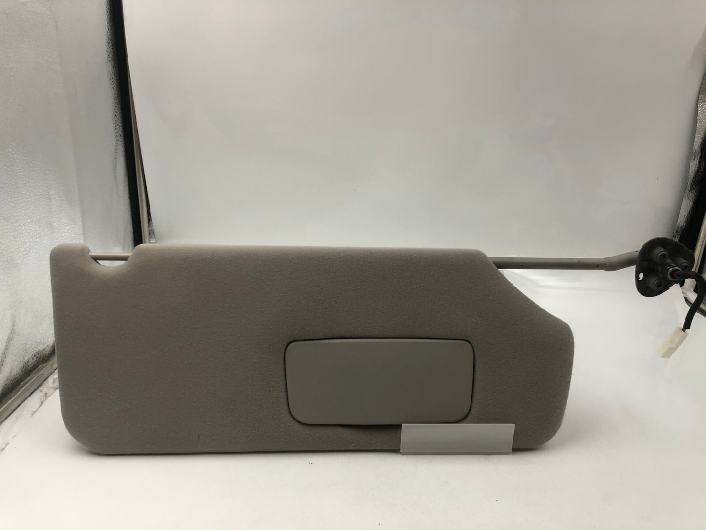 2011-2014 Toyota Sienna Passenger Sun Visor Gray Illuminated OEM C03B06056