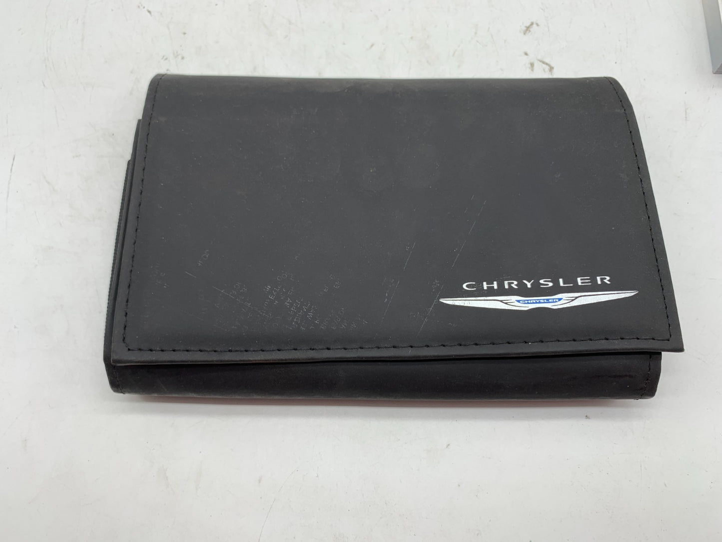 2018 Chrysler Pacifica Owners Manual with Case OEM A04B35011