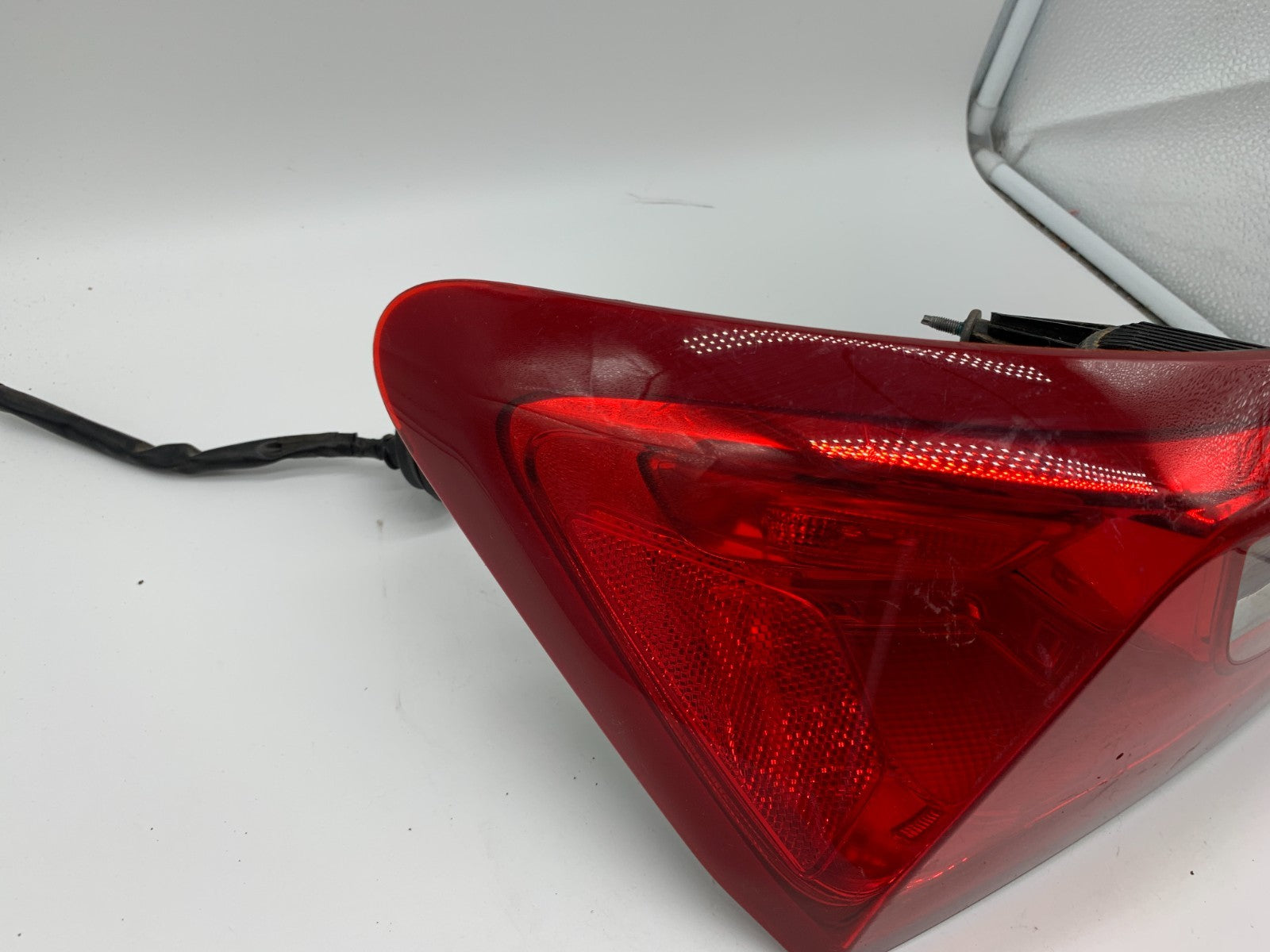 2016-2023 Chevrolet Malibu Driver Side Tail Light Taillight OEM D03B66003