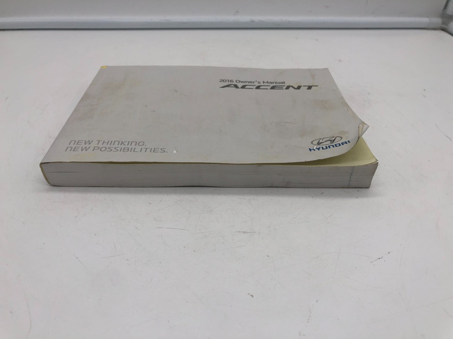 2016 Hyundai Accent Owners Manual OEM E01B23004