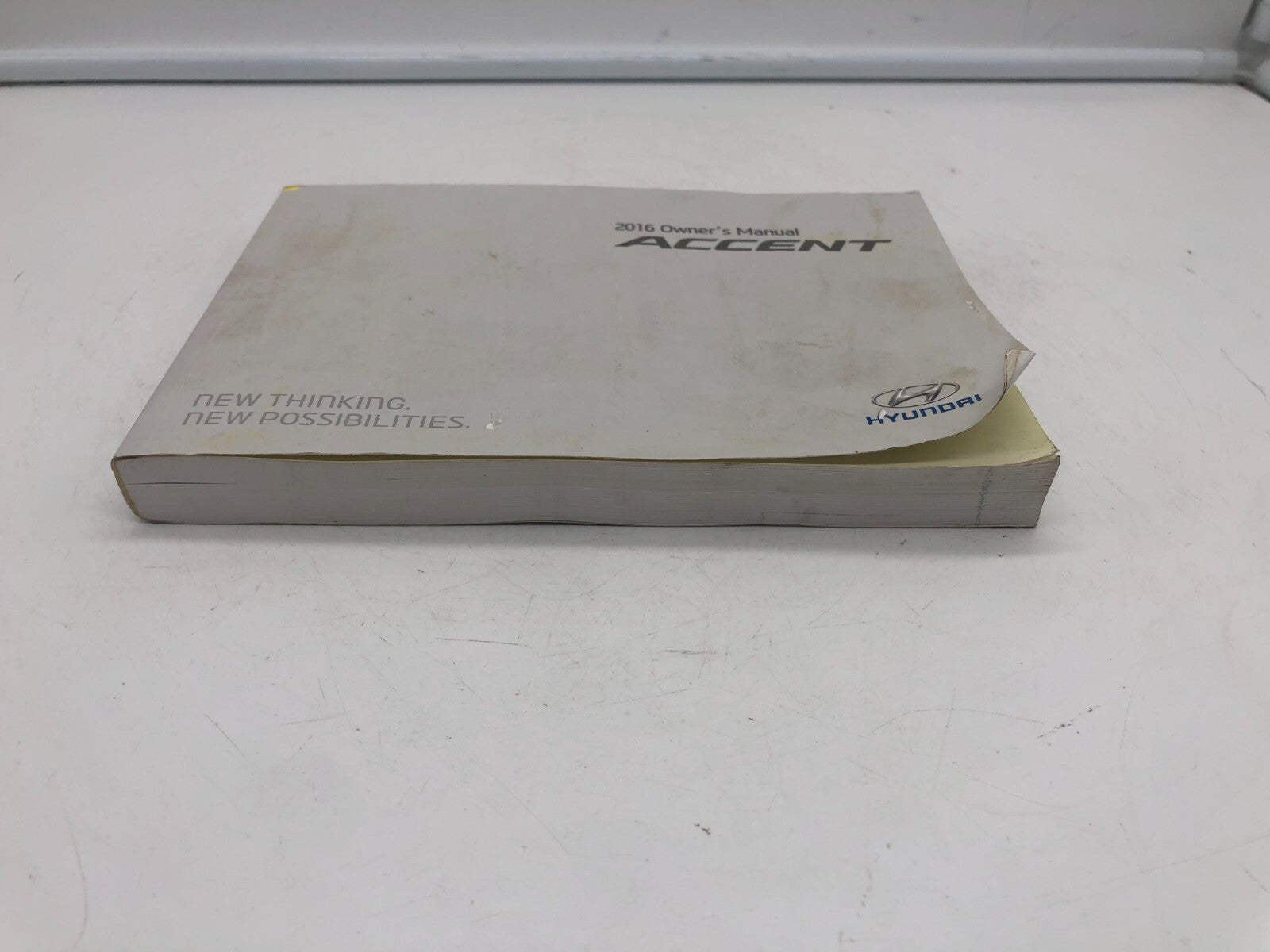 2016 Hyundai Accent Owners Manual OEM E01B23004