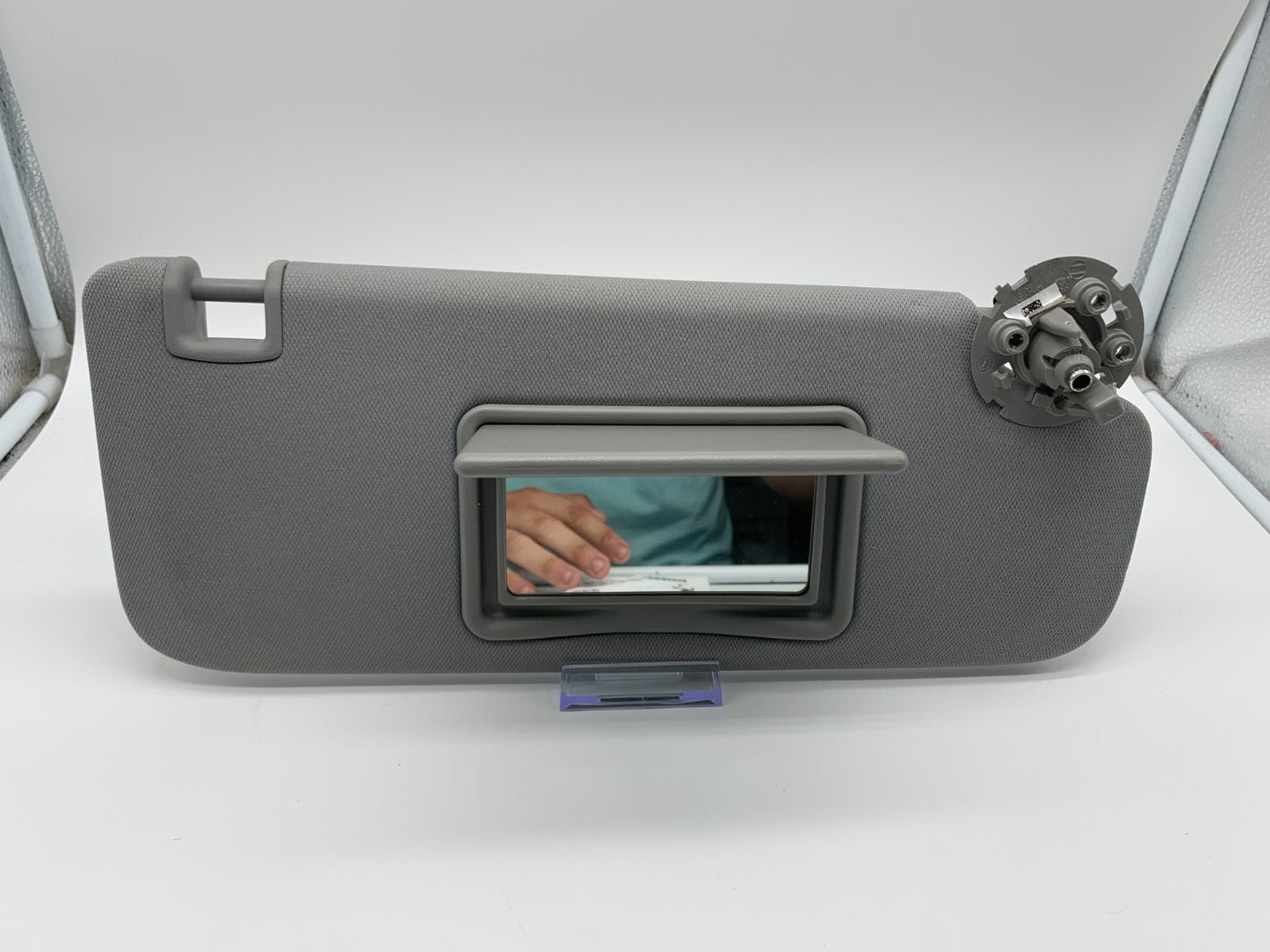 2016-2021 Chevrolet Malibu Passenger Sun Visor Gray OEM C04B40015
