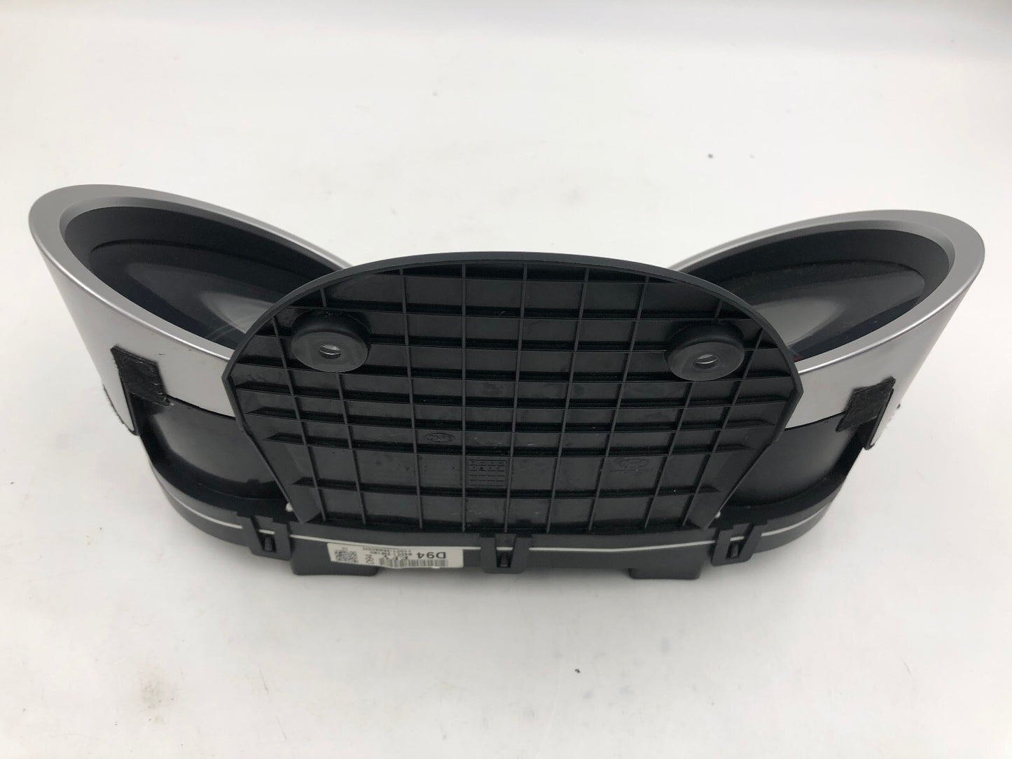 2009-2010 Hyundai Genesis Speedometer Instrument Cluster 97326 Miles C01B24030