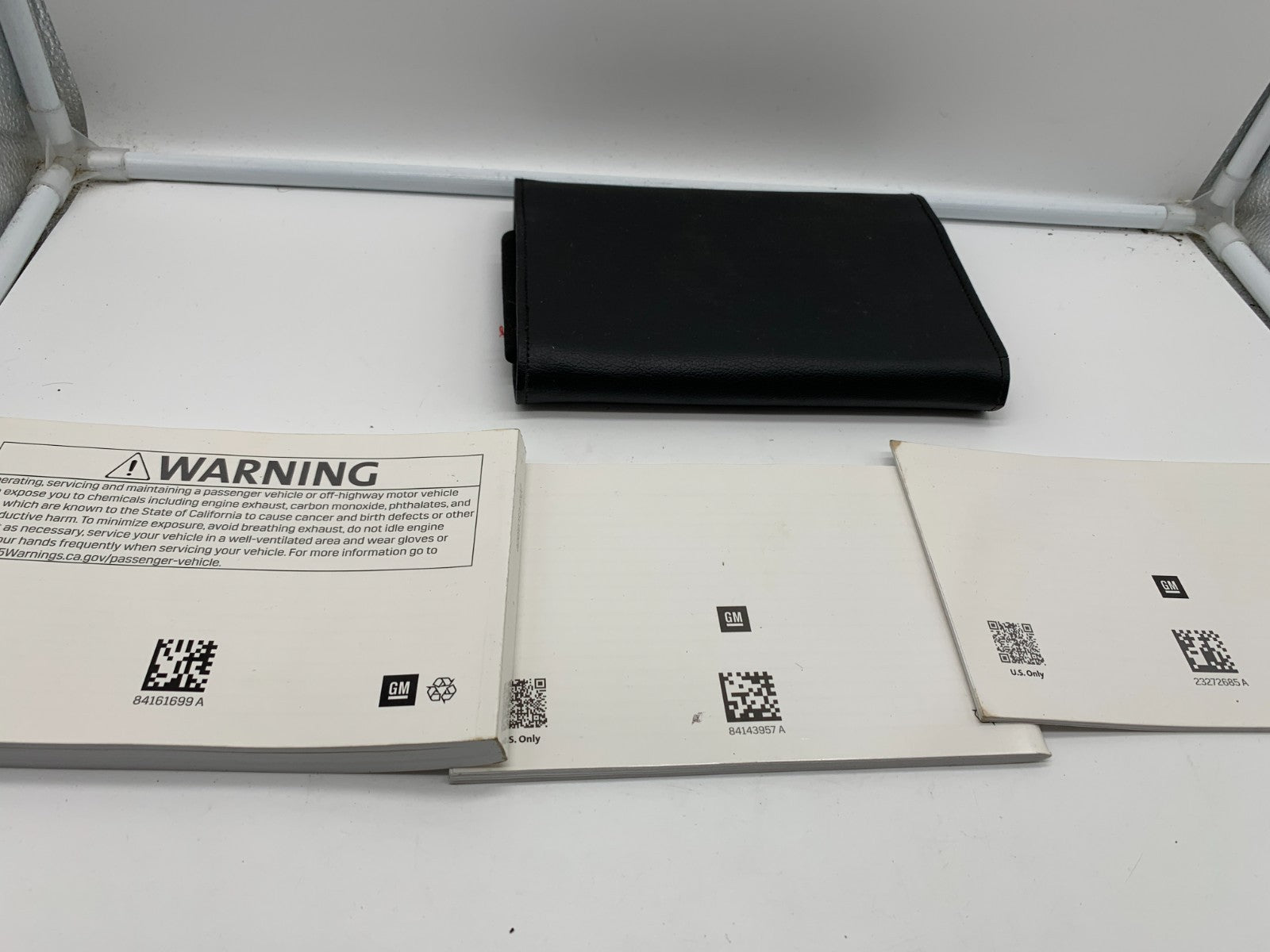 2019 Cadillac Escalade Owners Manual Set with Case OEM A01B30089