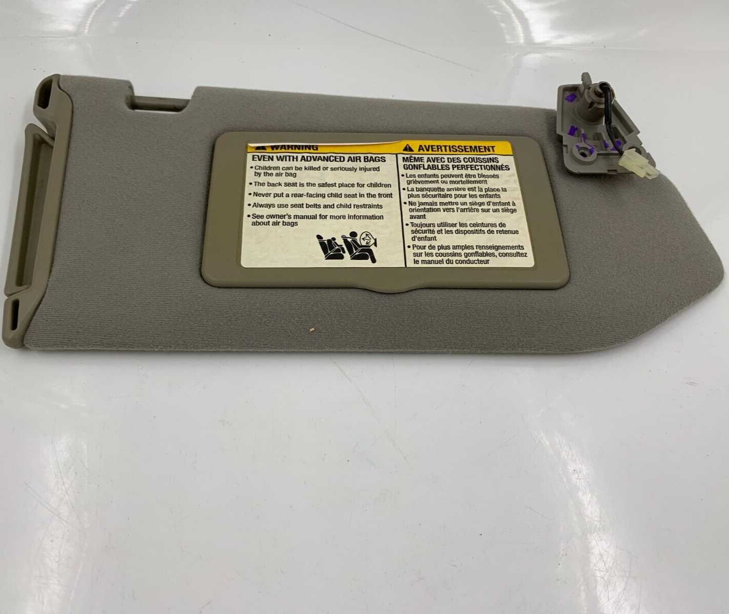 2005 Nissan Maxima Passenger Sun Visor Gray Illumination OEM C04B14033