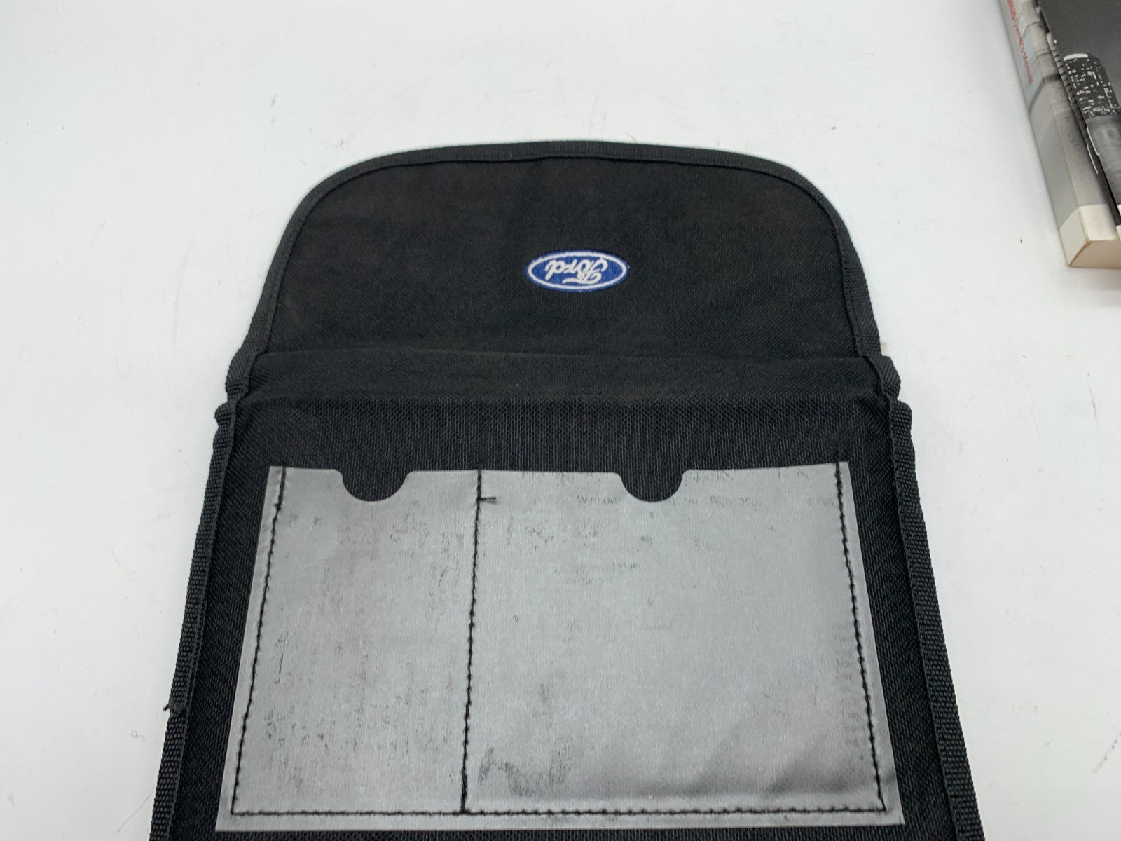 2013 Ford Taurus Owners Manual Set with Case OEM A01B50002