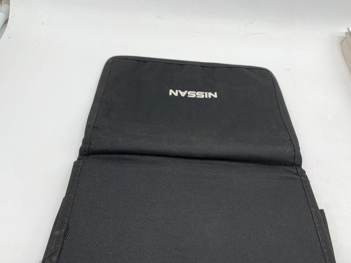 2015 Nissan Sentra Owners Manual Set with Case OEM A04B10028