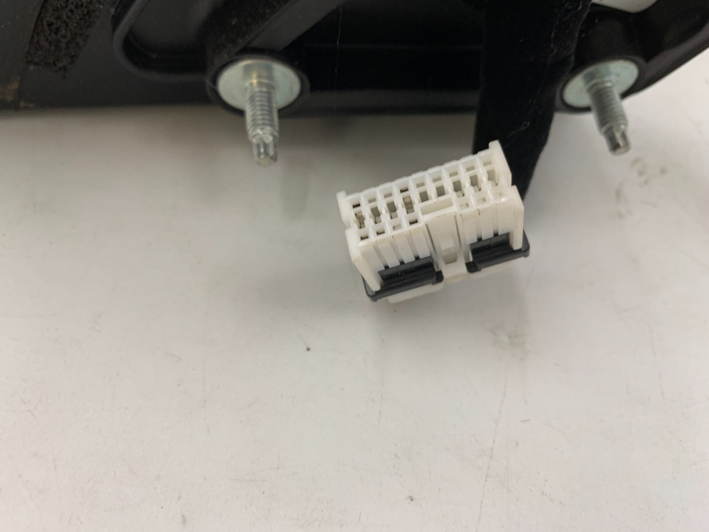 2011-2014 Hyundai Sonata Passenger Side View Power Door Mirror Black A01B35040