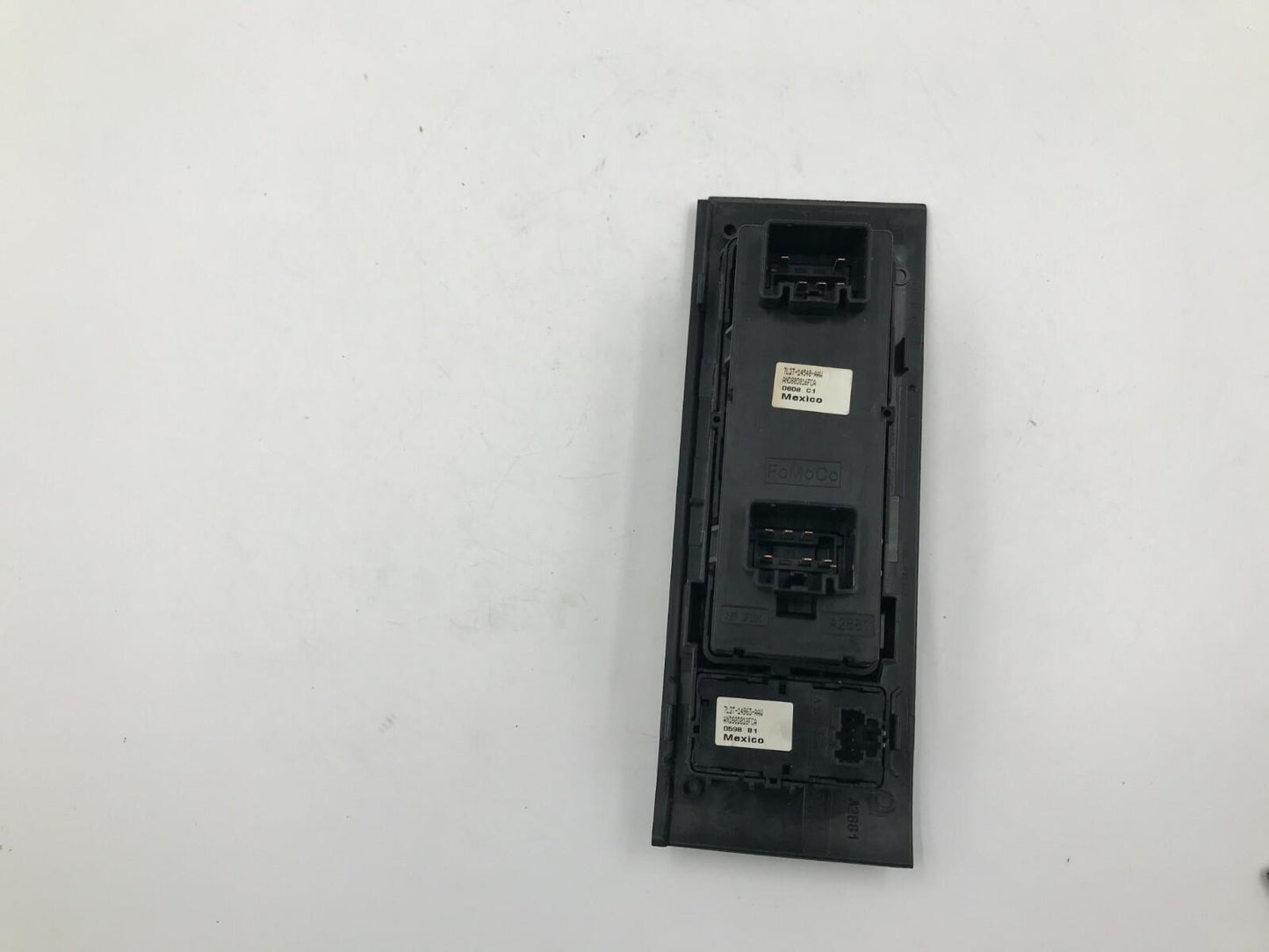 2008-2010 Ford Explorer Master Power Window Switch OEM D02B36004