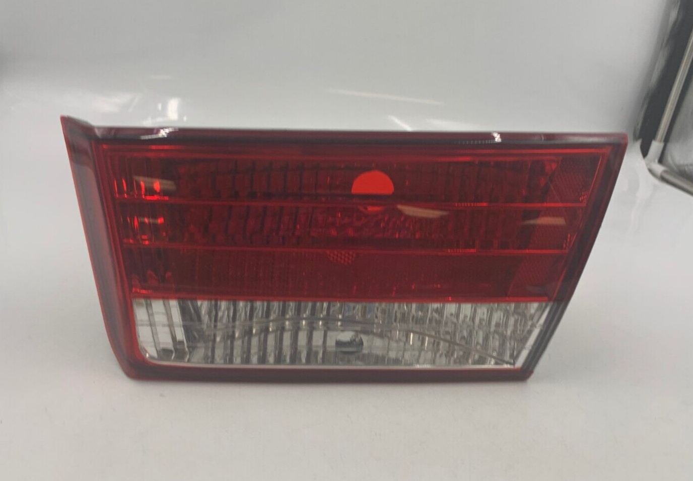 2006-2008 Hyundai Sonata Passenger Side Inner Tail Light Taillight OEM A01B16049