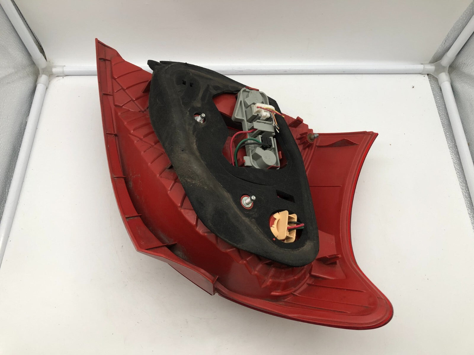 2006-2008 Toyota Yaris Passenger Side Tail Light Taillight OEM A01B37030