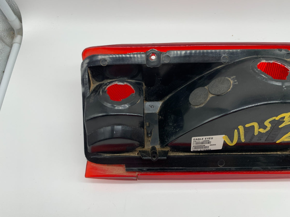 1987-1990 Ford F-250 Driver Side Tail Light Taillight Styleside OEM B03B17007