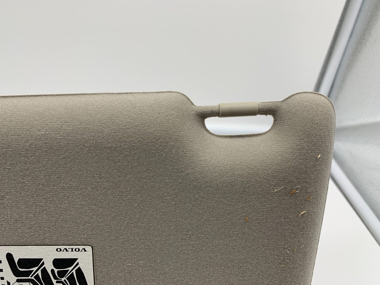 2005-2009 Volvo S60 Passenger Sun Visor Illuminated Gray OEM A02B30005