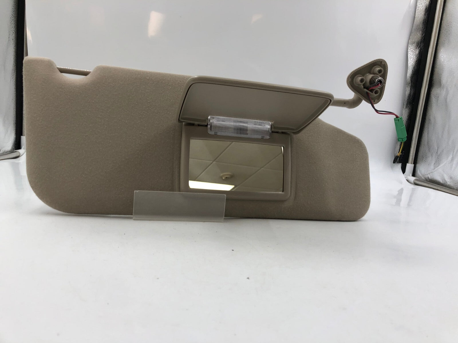 2008-2009 Mercury Sable Passenger Sun Visor Tan Illuminated OEM B02B29003