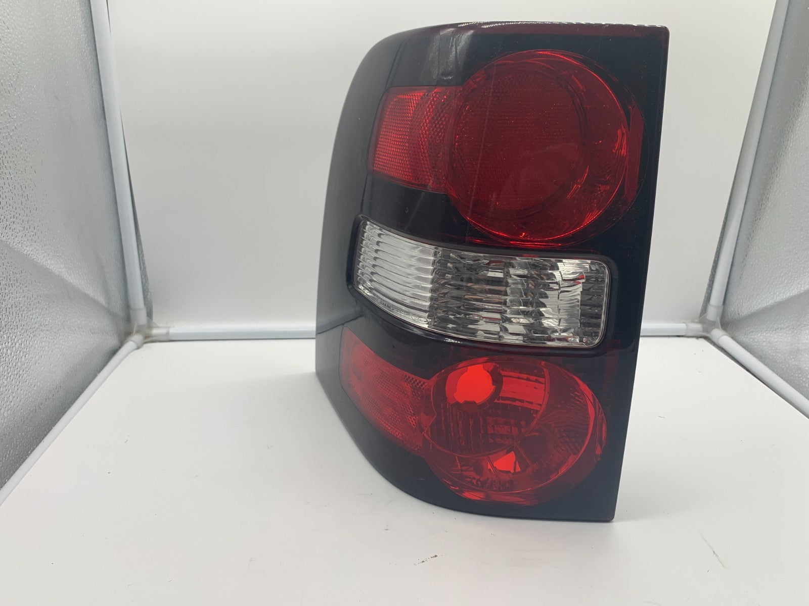 2006-2010 Ford Explorer Driver Side Tail Light Taillight OEM C03B11025