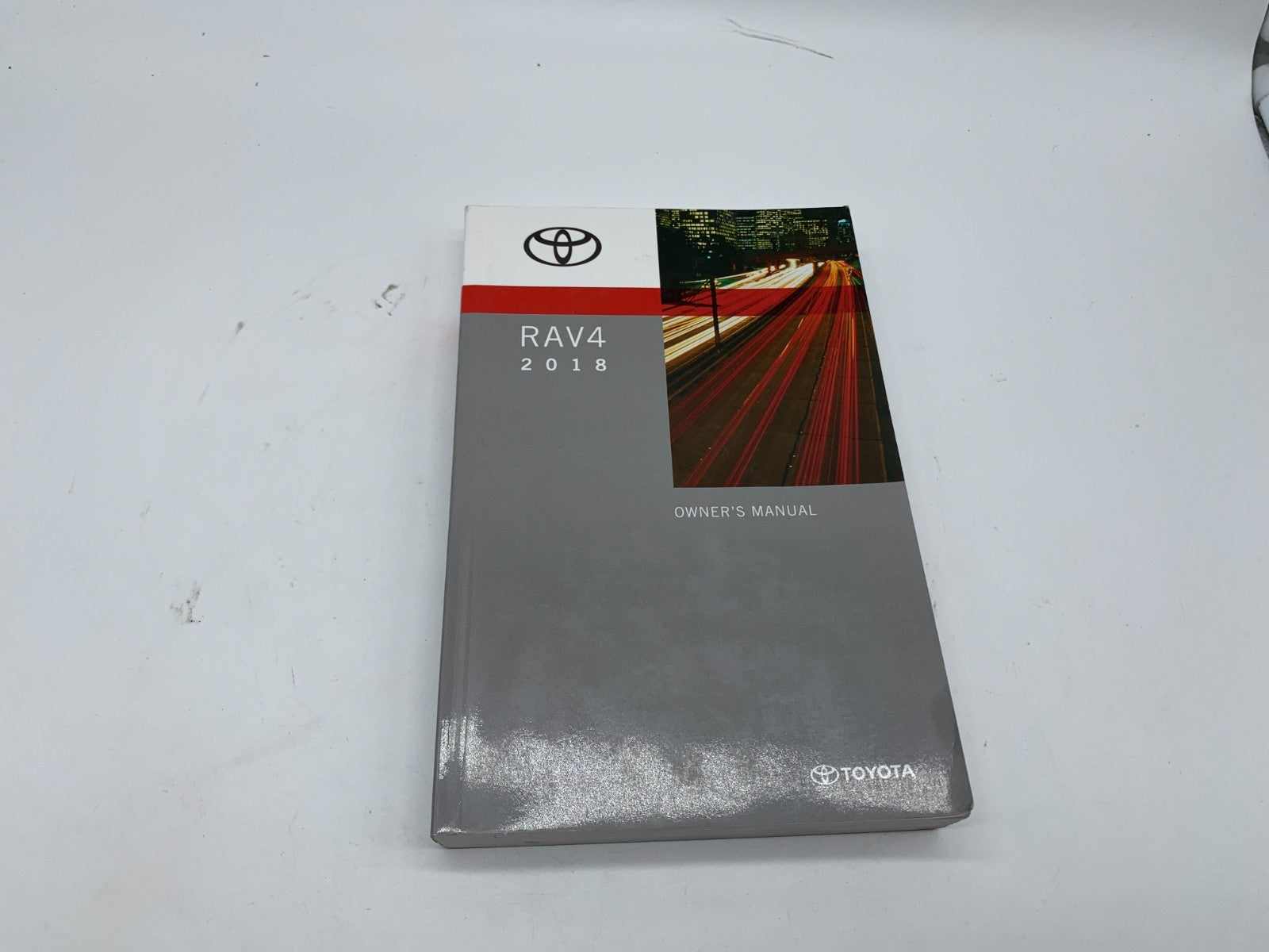 2018 Toyota RAV4 RAV 4 Owners Manual OEM B03B04011