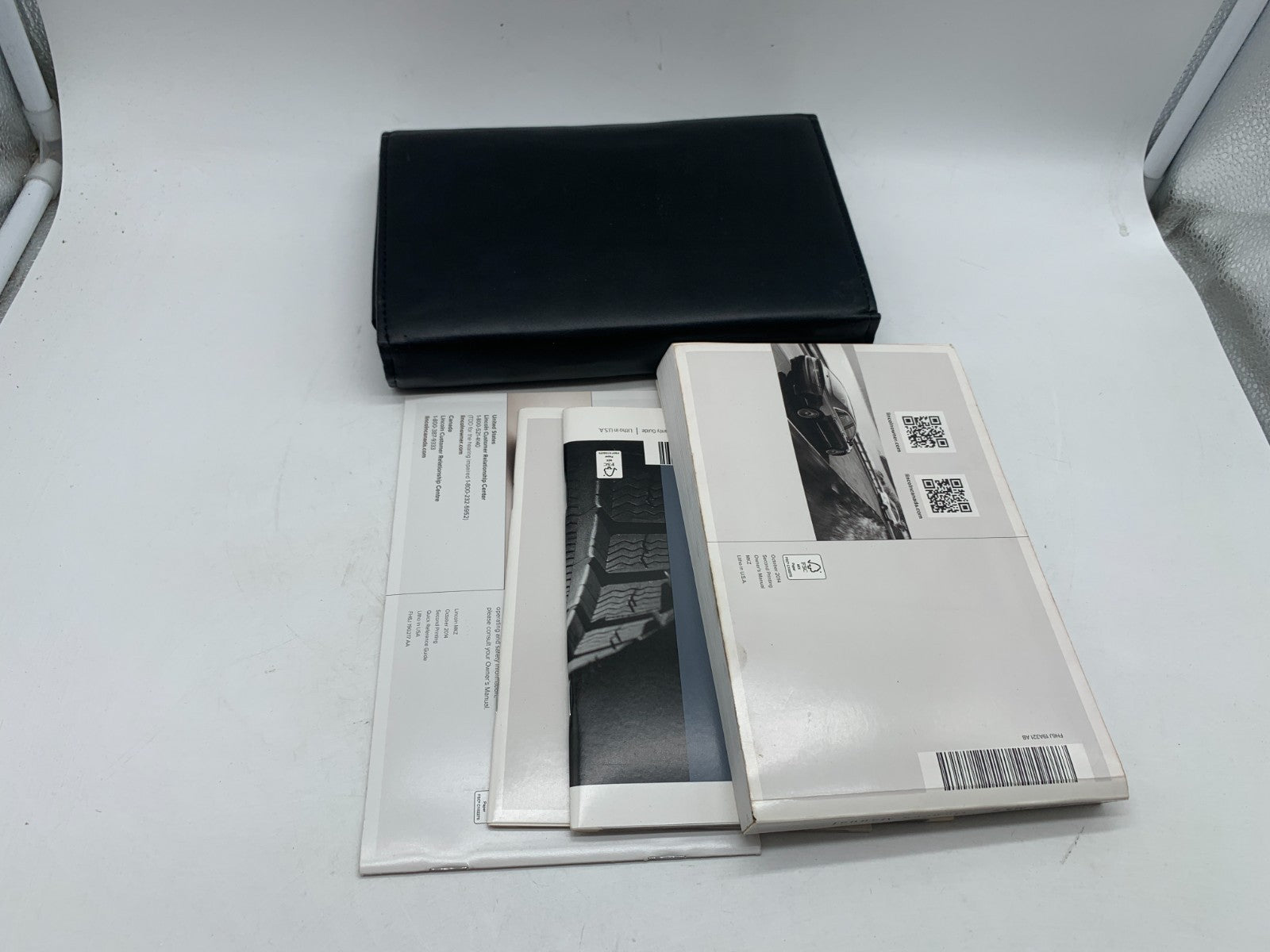 2015 Lincoln MKZ Owners Manual Set with Case OEM D03B21006