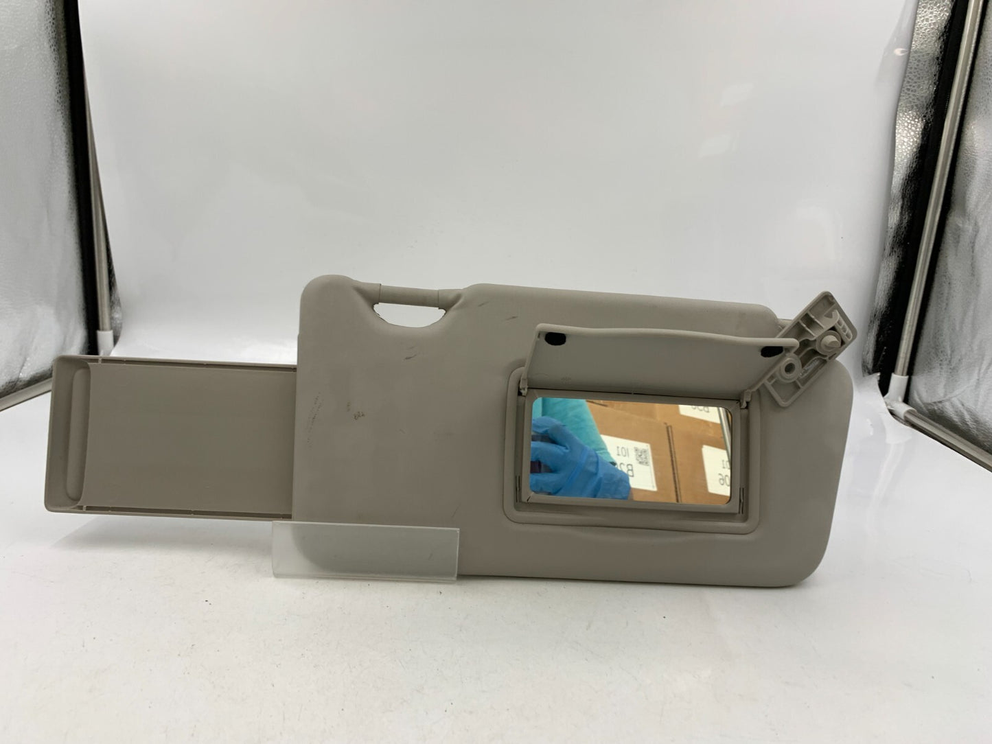 2015-2019 Nissan Versa Passenger Sun Visor Gray OEM D03B42002