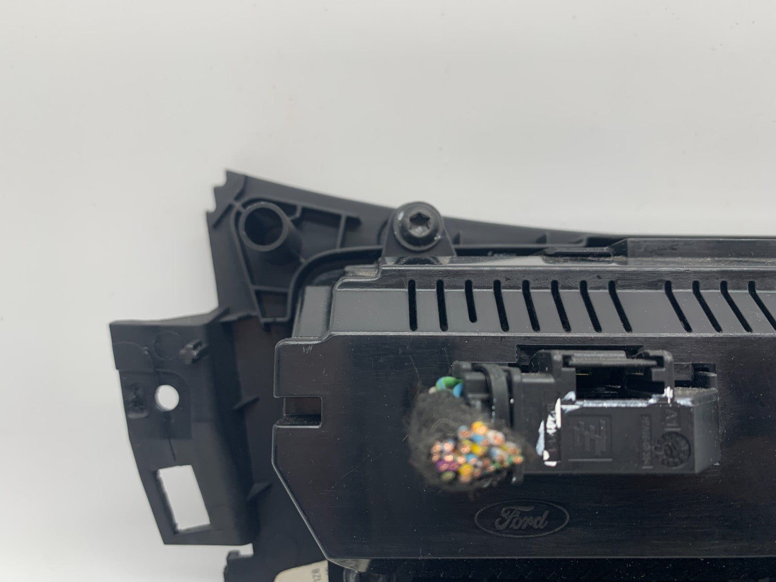 2018-2019 Ford Escape AC Heater Climate Control Unit OEM