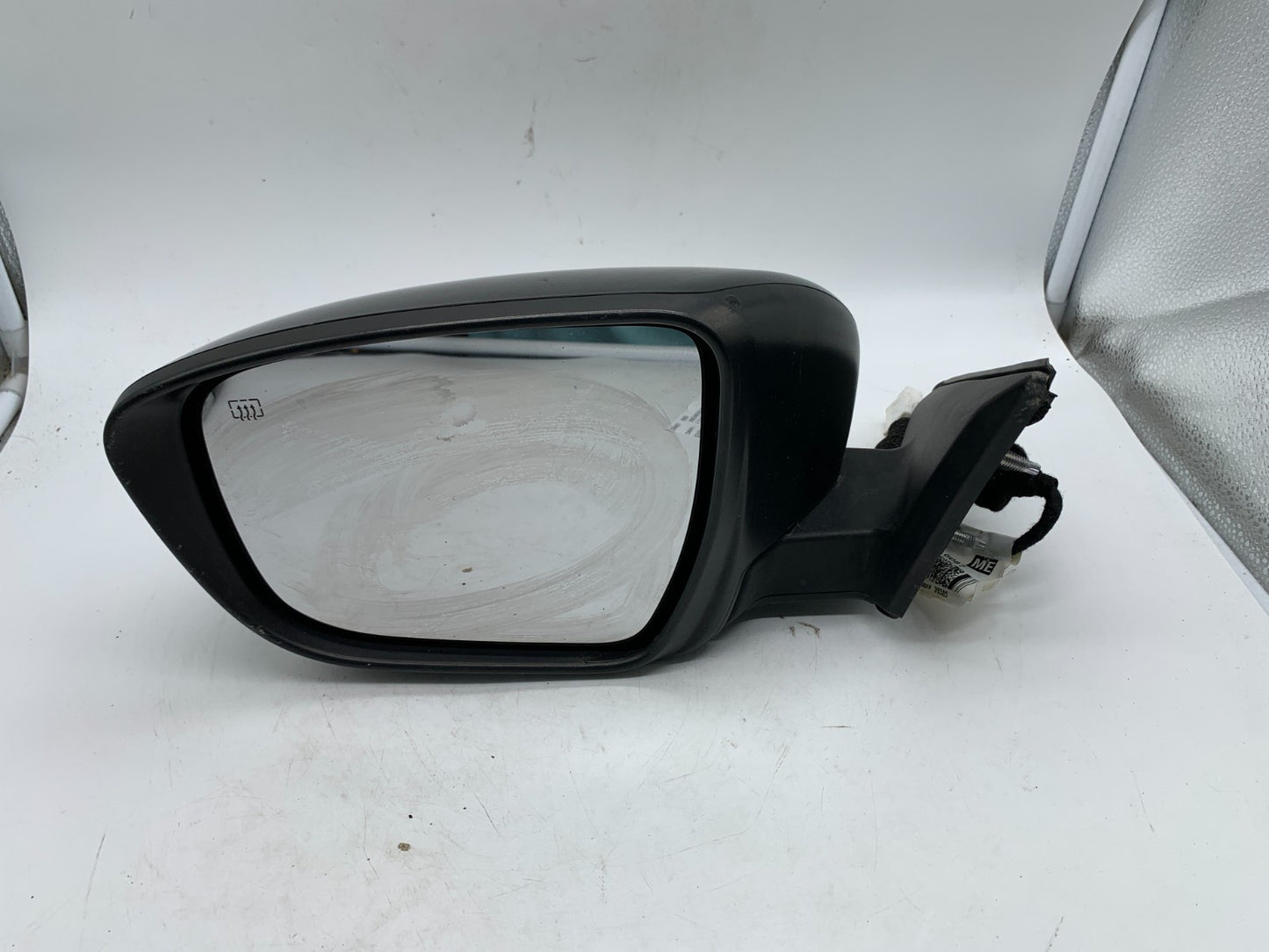 2017-2020 Nissan Rogue Driver Side View Power Door Mirror Black OEM A04B35001