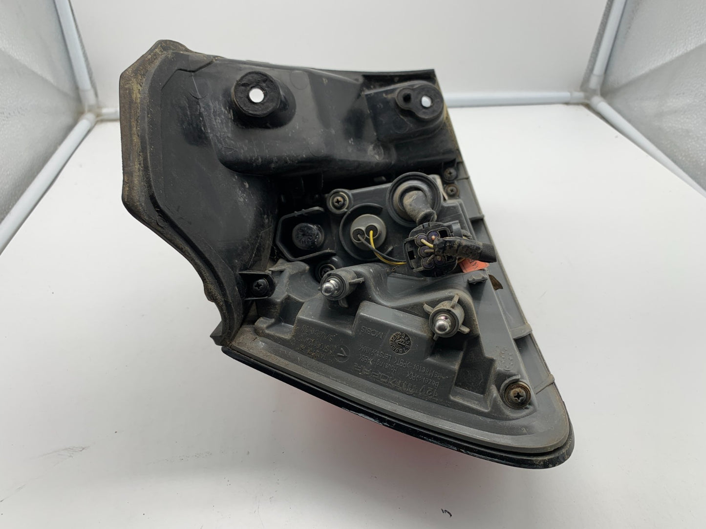 2014-2018 Jeep Grand Cherokee Passenger Side Tail Light Taillight OEM C04B61005