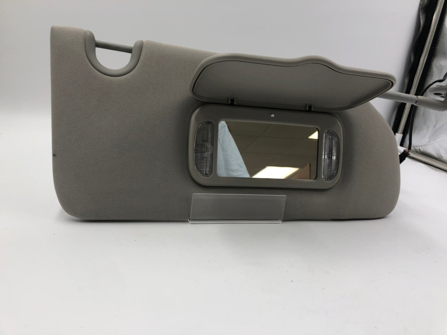 2006-2011 Buick Lucerne Passenger Sun Visor Gray Illuminated OEM A03B18074